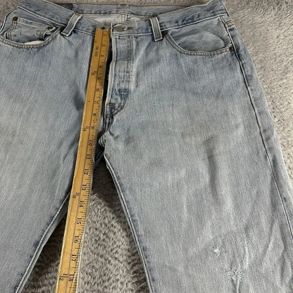 VINTAGE Levi's 501 Jeans Mens 35x32 (Fits 34x30) Light‎ Wash Distressed Classic